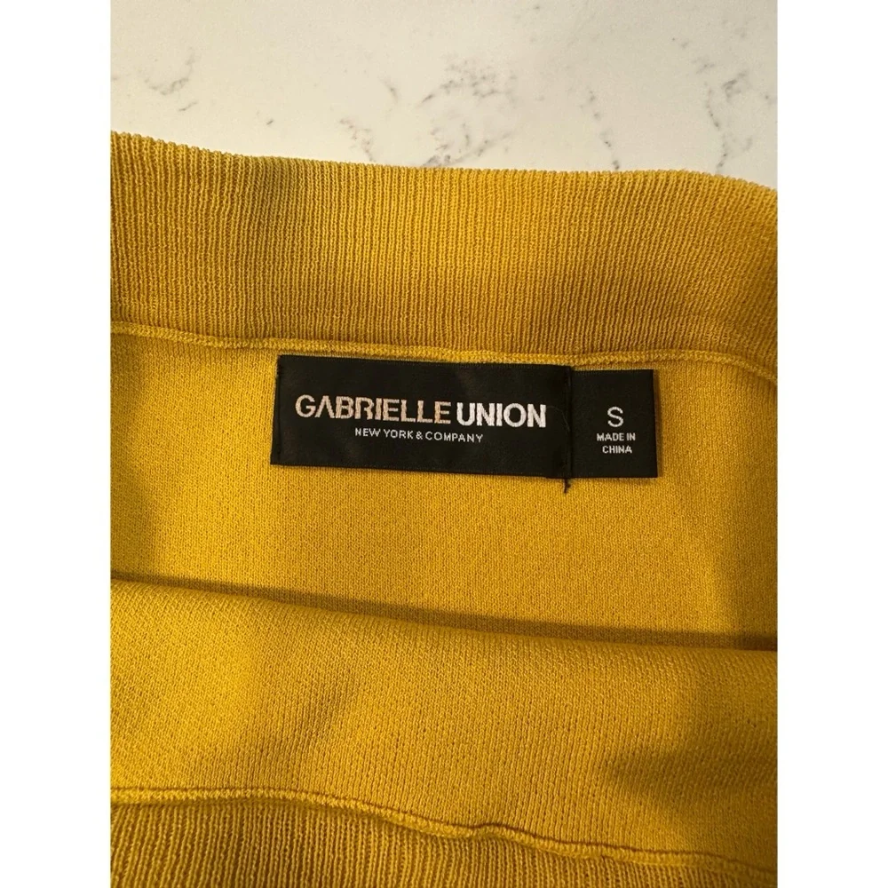 Gabrielle Union for NY&C Mustard Faux Wrap Pencil Skirt - Size Small - Picture 4 of 11